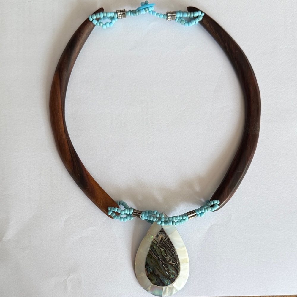 Elegant Brown and Turquoise Necklace